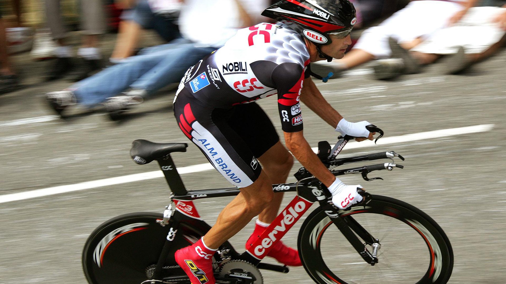 波兰自由泳短程速度惊人，波兰泳协搞错参赛名单